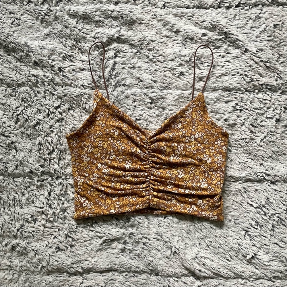 Garage Ruched Bungee Cami - Picture 2 of 3